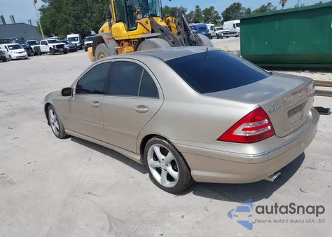 2005 Mercedes-Benz C 320 Luxury/Sport from USA, damaged, VIN WDBRF64J45F610076